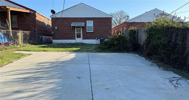 Building Photo - 4343 Humphrey St