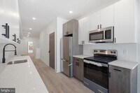 Building Photo - 669 N 39th St