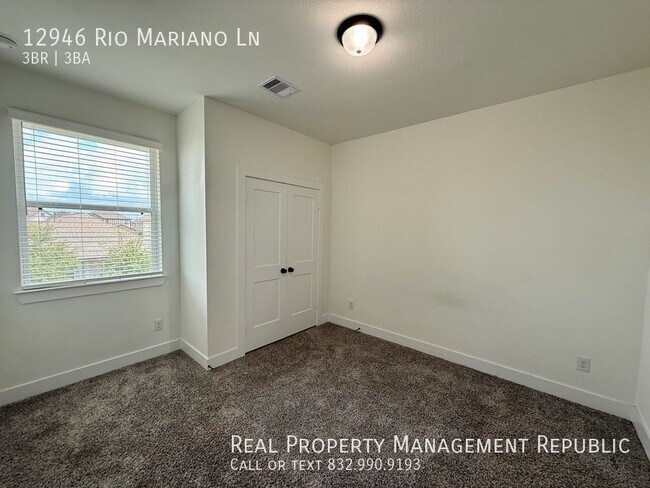 Building Photo - 12946 Rio Mariano Ln