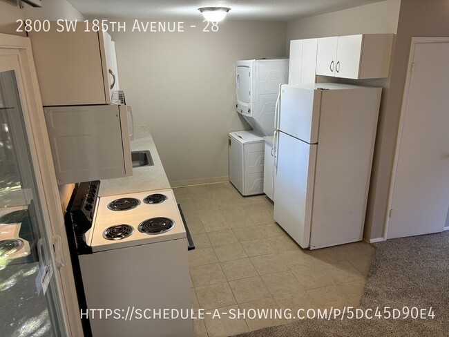 Building Photo - 1br Downstairs Unit - Water, Sewer & Garba...