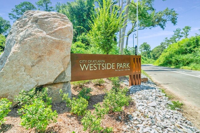 Building Photo - 1150 Collier Rd NW