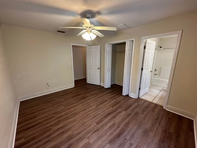 Building Photo - 3294 Sawtooth Dr