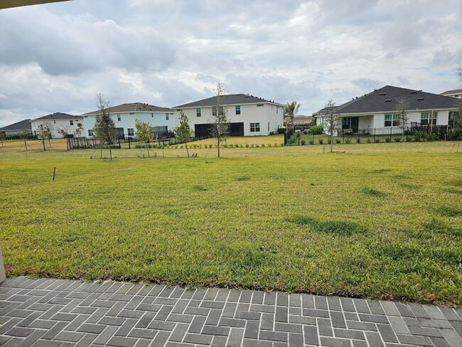 Building Photo - 19576 Whispering Crk Rd