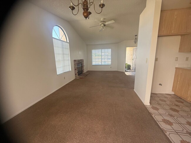 Building Photo - Victorville Home- Nice 2 Bedroom, 2 Bathro...