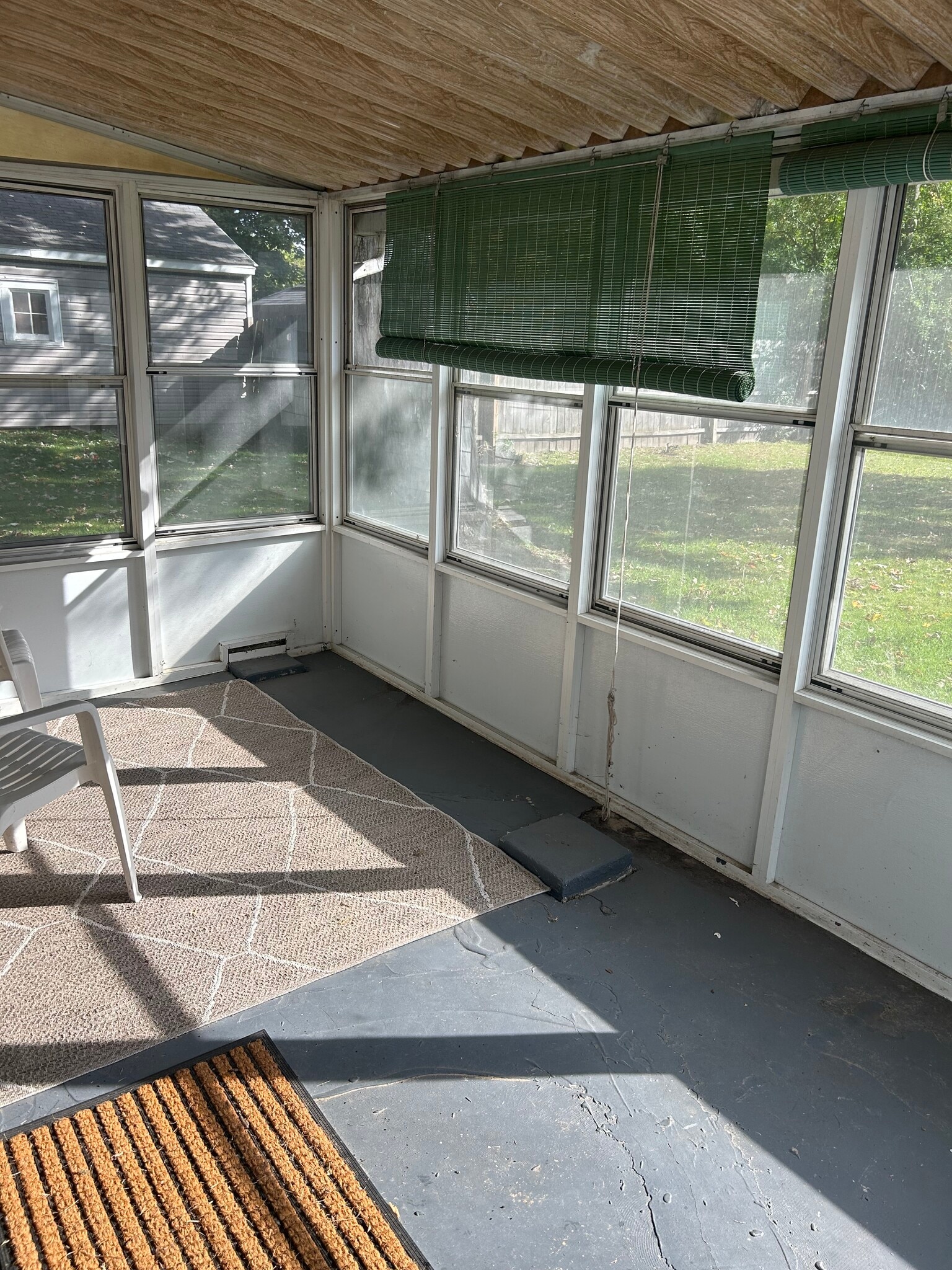 Building Photo - 1202 E Saint Andrews Rd