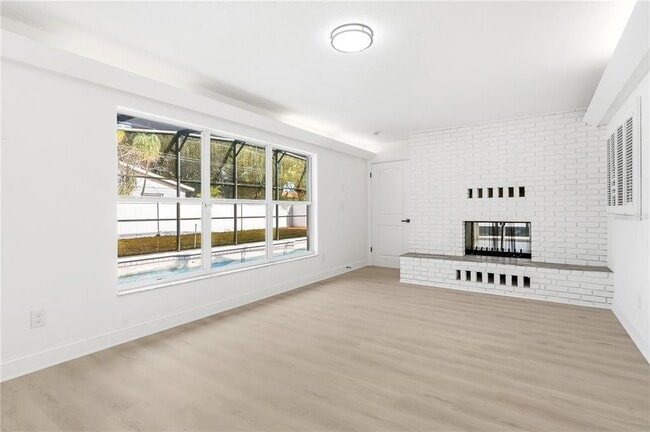 Building Photo - 1985 Japonica Rd