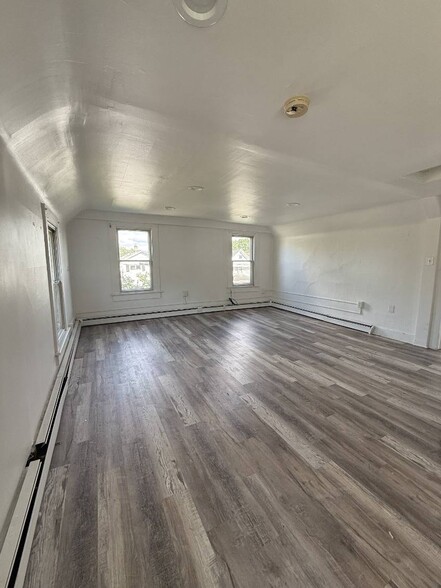 LIVING ROOM - 1083 W Market St