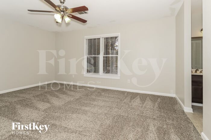 Building Photo - 3167 Lake Ranch Dr