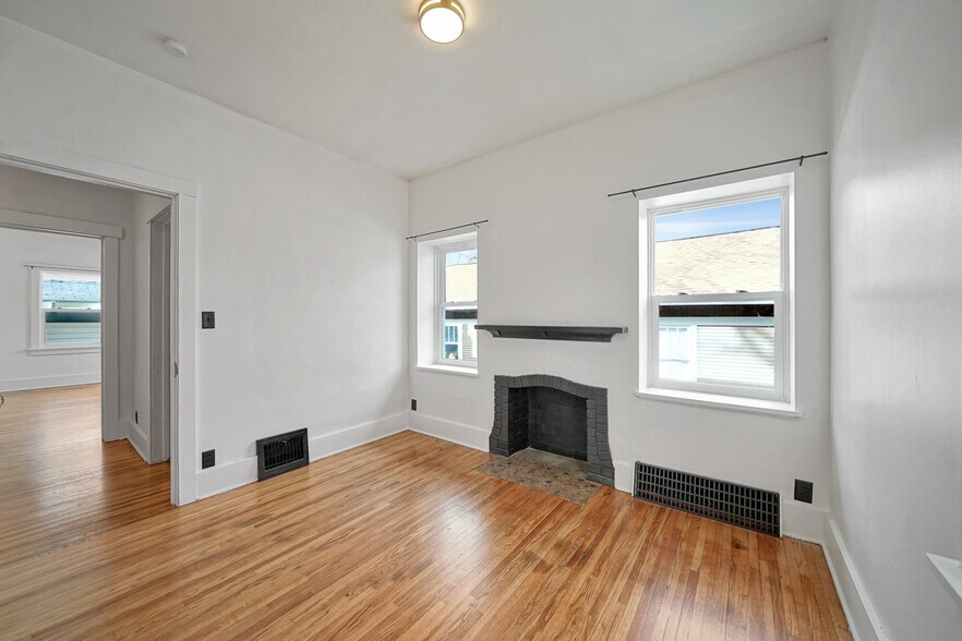 Building Photo - 3940 J St