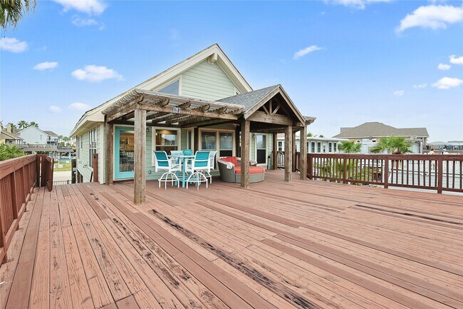 Building Photo - 146 Tamana Dr