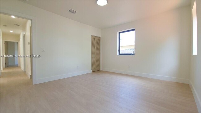 Building Photo - 819 NW 48th St