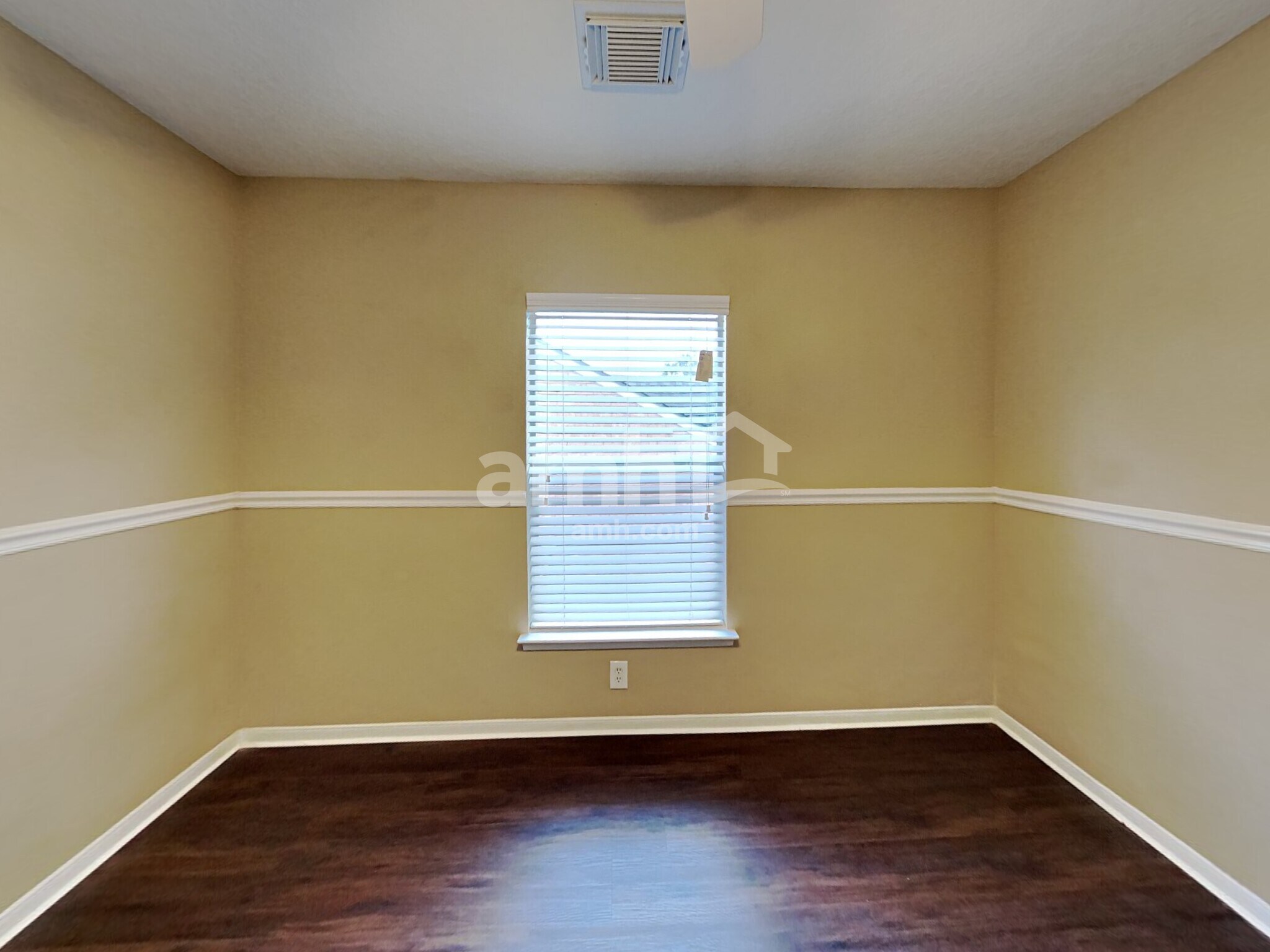 Building Photo - 2903 Linda Dr