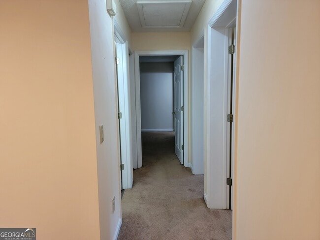 Building Photo - 104 Denhaven Dr
