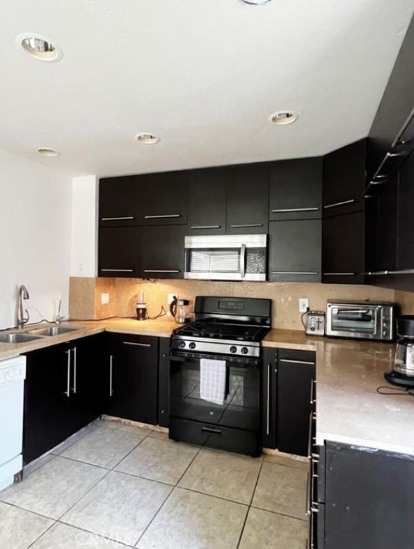 Building Photo - 38109 Lido Dr