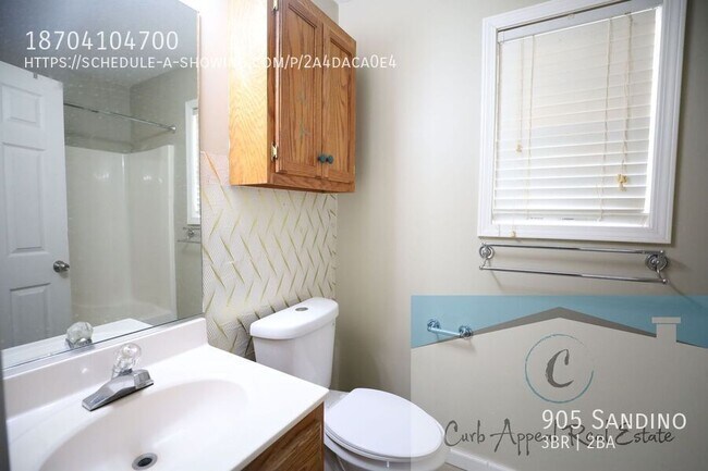 Building Photo - 905 Sandino-