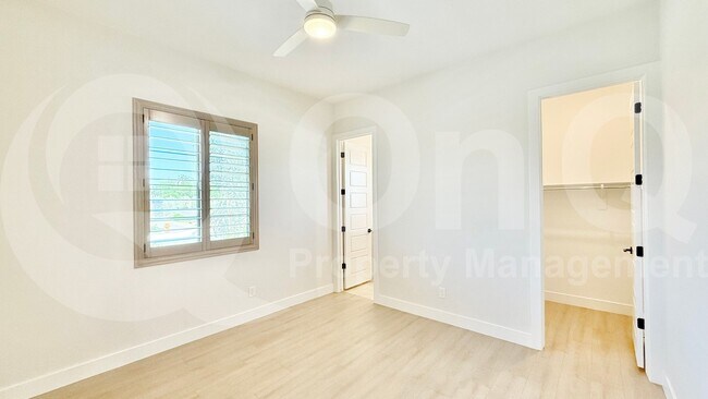 Building Photo - 4411 W Park View Ln