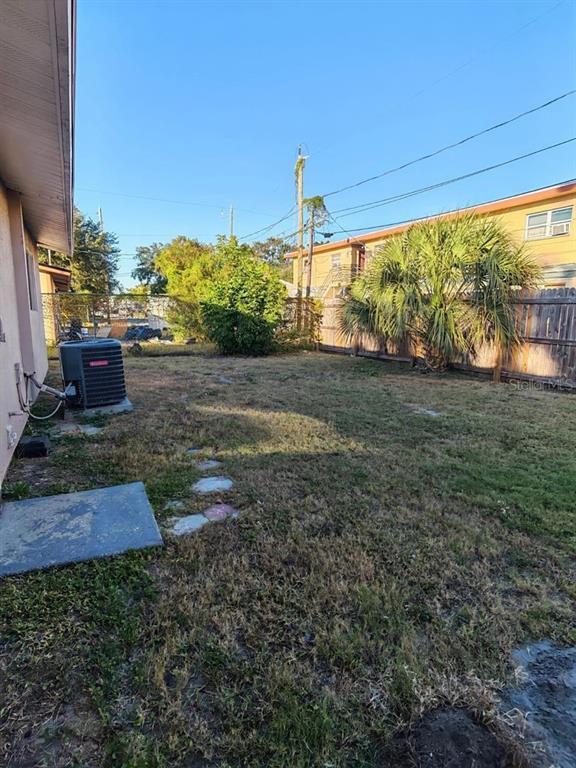 Building Photo - 1120 Union St S