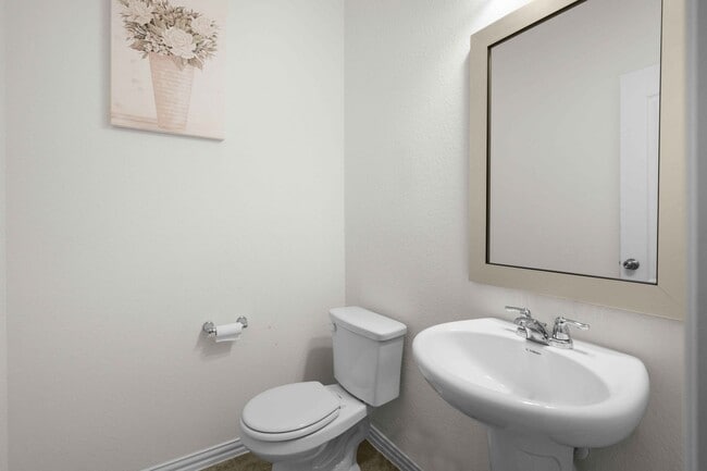 Building Photo - Welcome to your slice of paradise in Round...