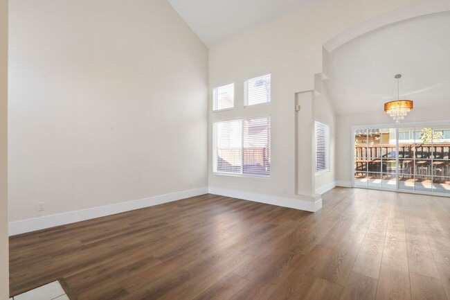 Building Photo - For Rent: Two-Story 3-Bedroom Home in South Corona