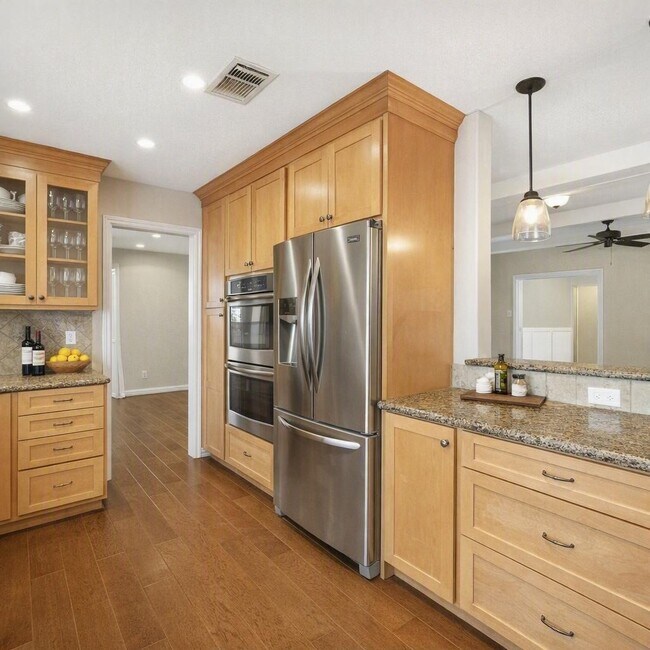 Building Photo - 6131 Yarwell Dr
