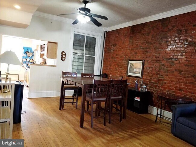 Primary Photo - 1377 F St NE