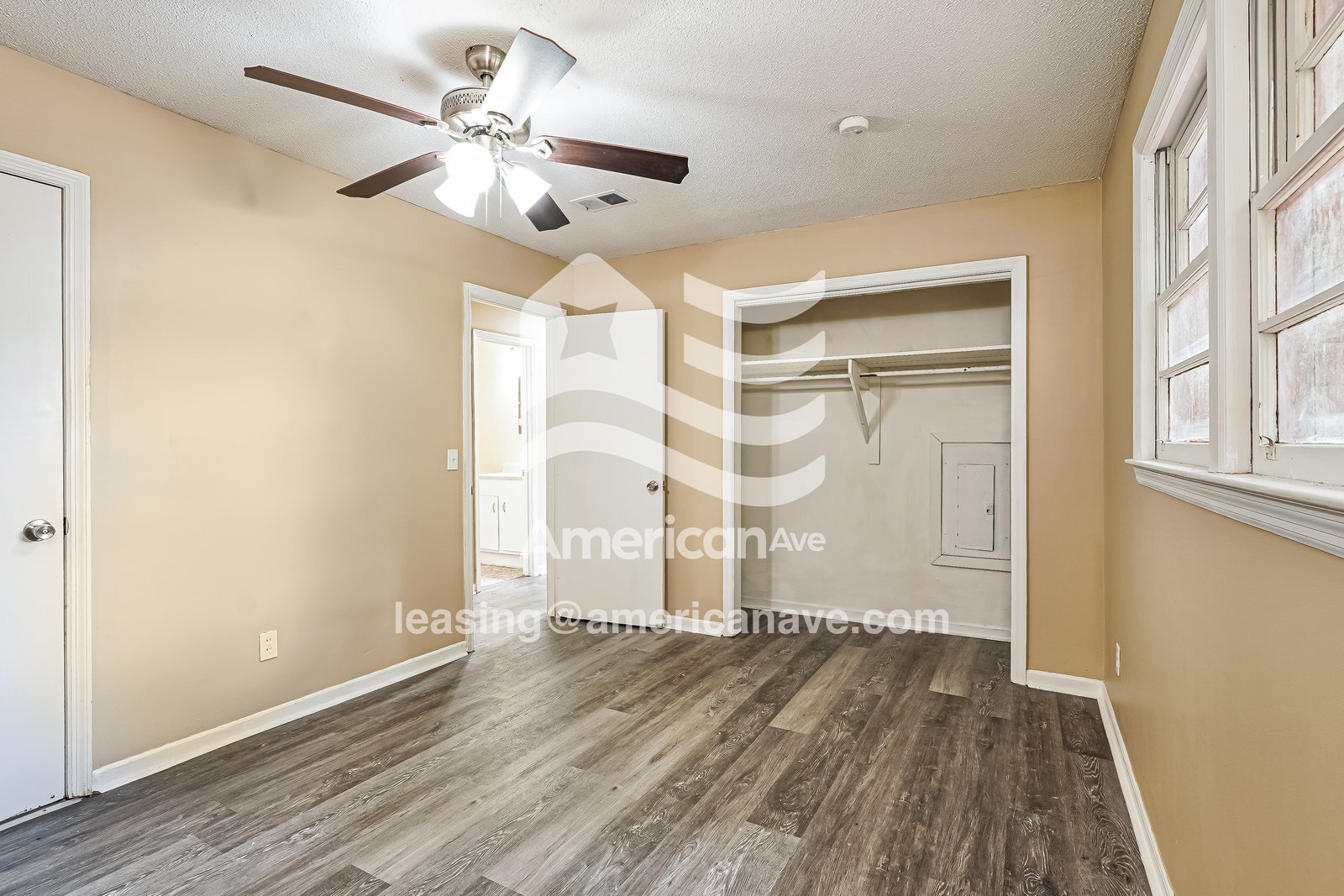 Building Photo - 144 Charmont Dr