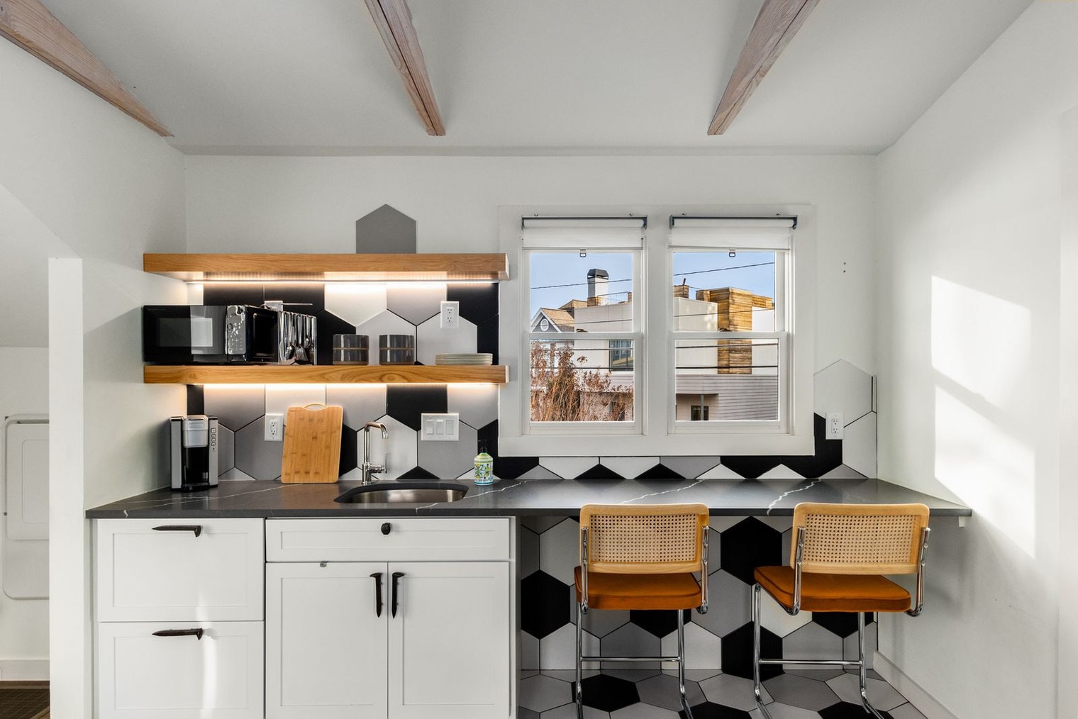 Building Photo - 71 Randolph St NE