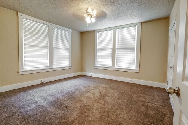 Building Photo - 3 Bedroom 1 Bathroom House for Rent in Texarkana, AR