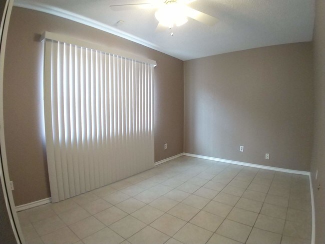 Building Photo - 3620 Gumwood Ave