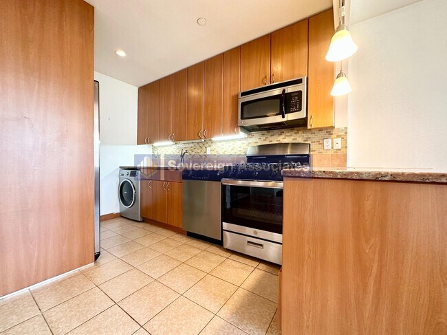 Building Photo - 231 East 111th Street