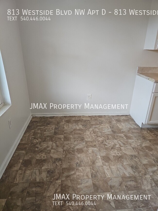 Building Photo - This property has a no security deposit op...