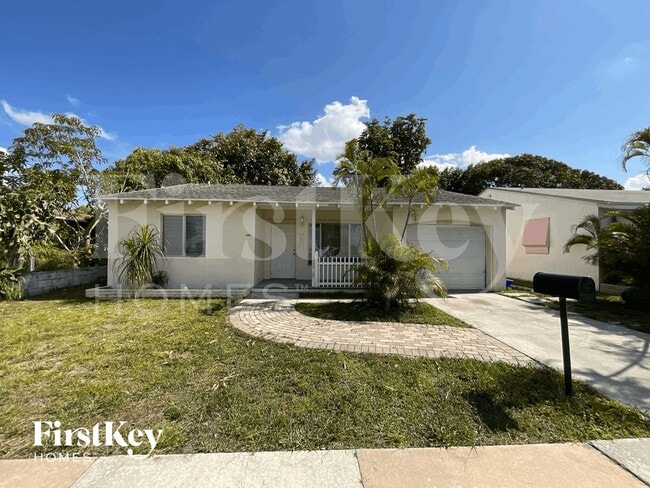 Building Photo - 506 58th St
