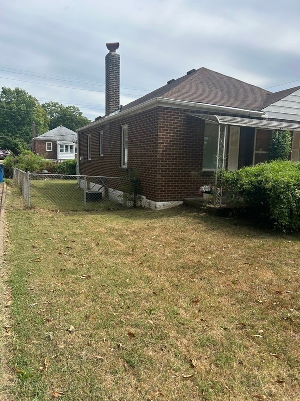 Building Photo - 5300 Fletcher St