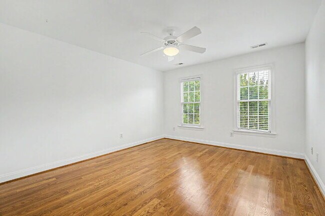 Building Photo - Luxury 5 Bedroom Home with Private Pool in Glen Allen – $4,500/mo