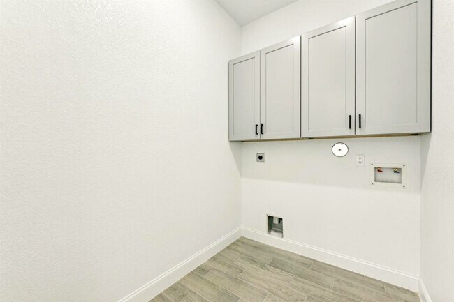 Building Photo - 223 Rd 5714