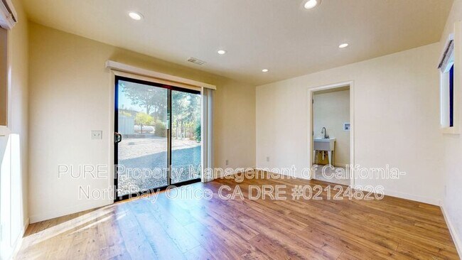 Building Photo - 4939 Dry Creek Rd