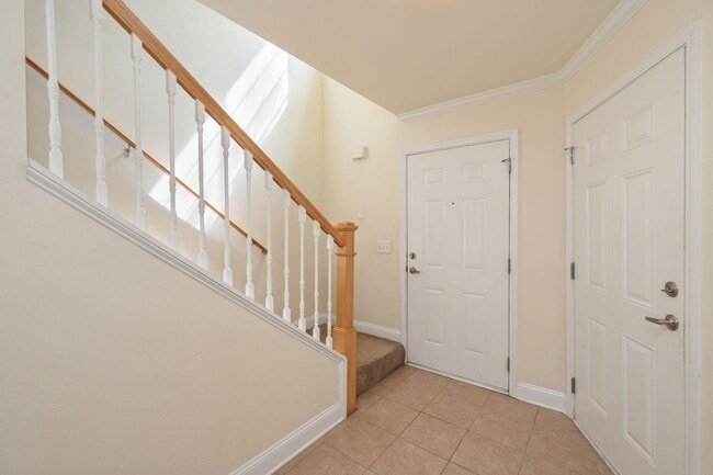 Building Photo - 535 Wingspan Way