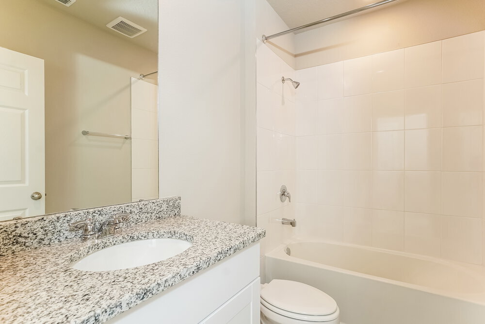 Building Photo - 5292 Sanders Oak Trl