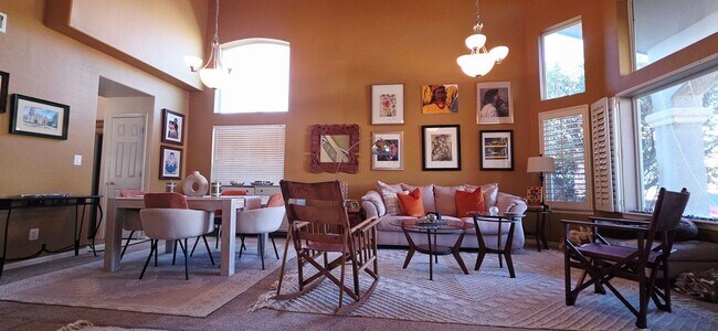 Building Photo - Stunning 4 bedroom, 3 bath home in West El Paso! NO APPLICATION OR ADMIN FEE!