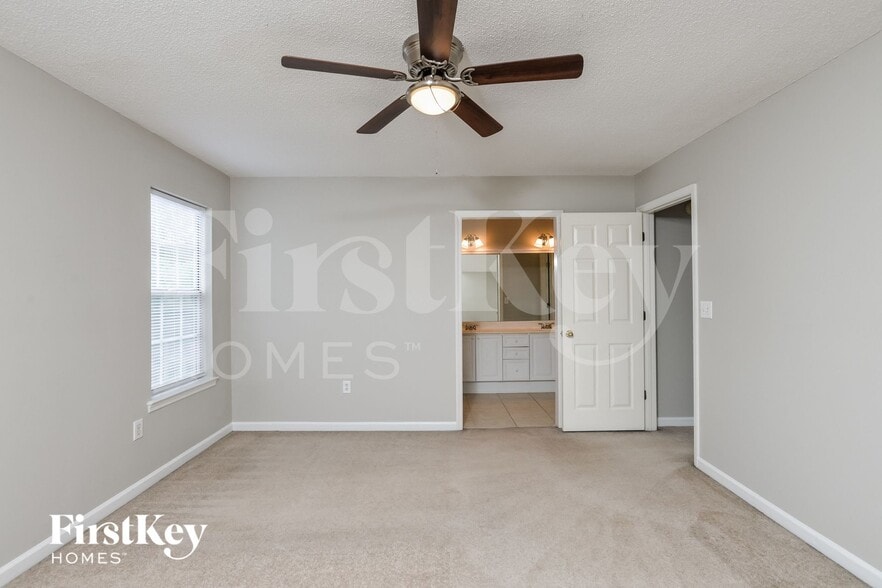 Building Photo - 152 Laurel Woods Dr