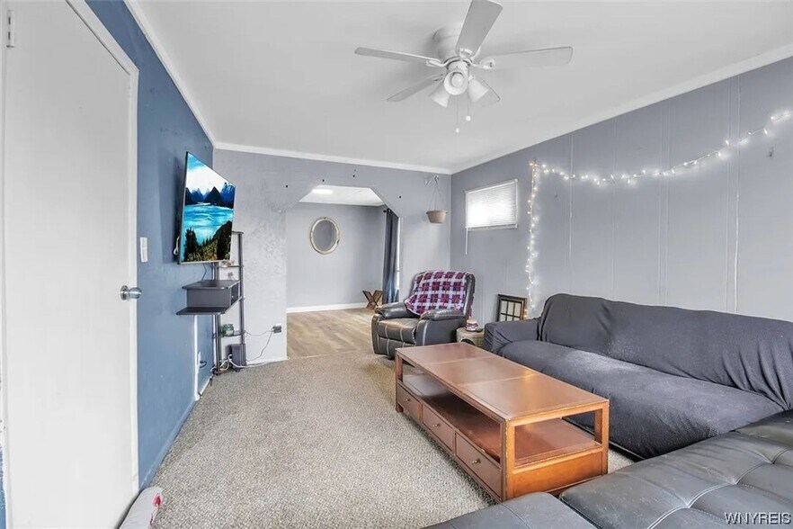 Building Photo - 11 Kaufman Dr