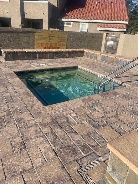 Building Photo - 200 E Alessandro Blvd