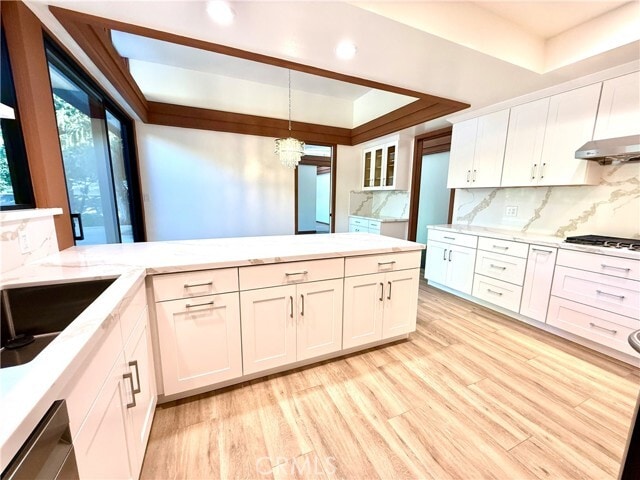 Building Photo - 880 N Gainsborough Dr