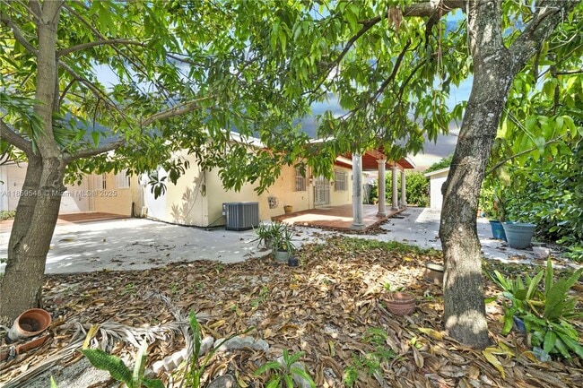 Building Photo - 7435 SW 34th St