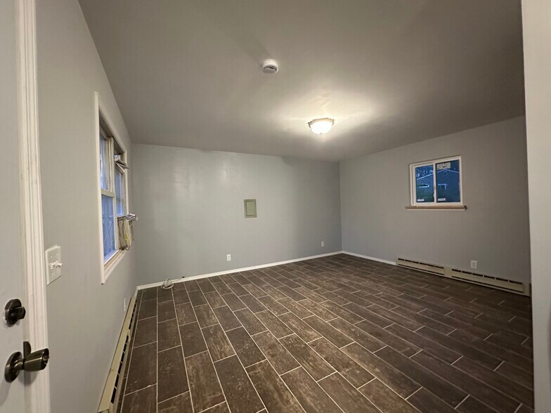 Building Photo - 250 Thompson Bridge Rd