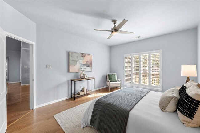 Building Photo - 6704 Menchaca Rd