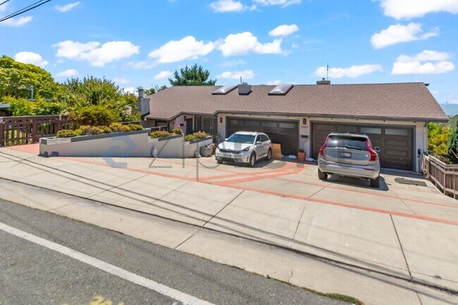 Building Photo - 1127 Contra Costa Dr