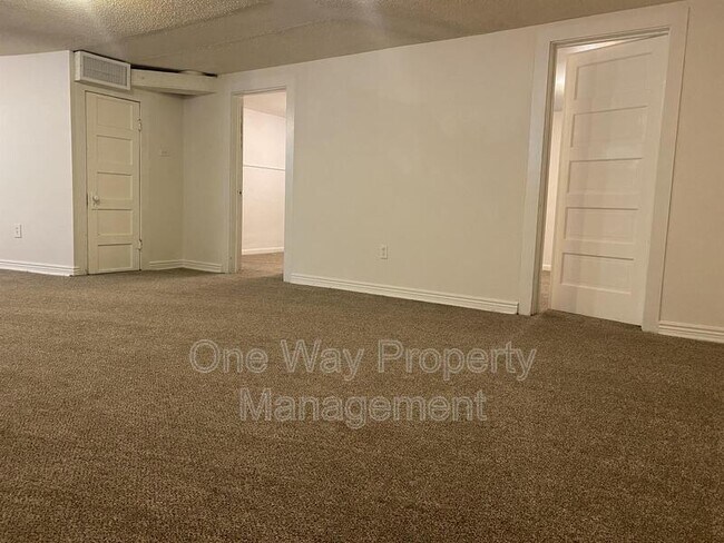 Building Photo - 1700 13th Ave