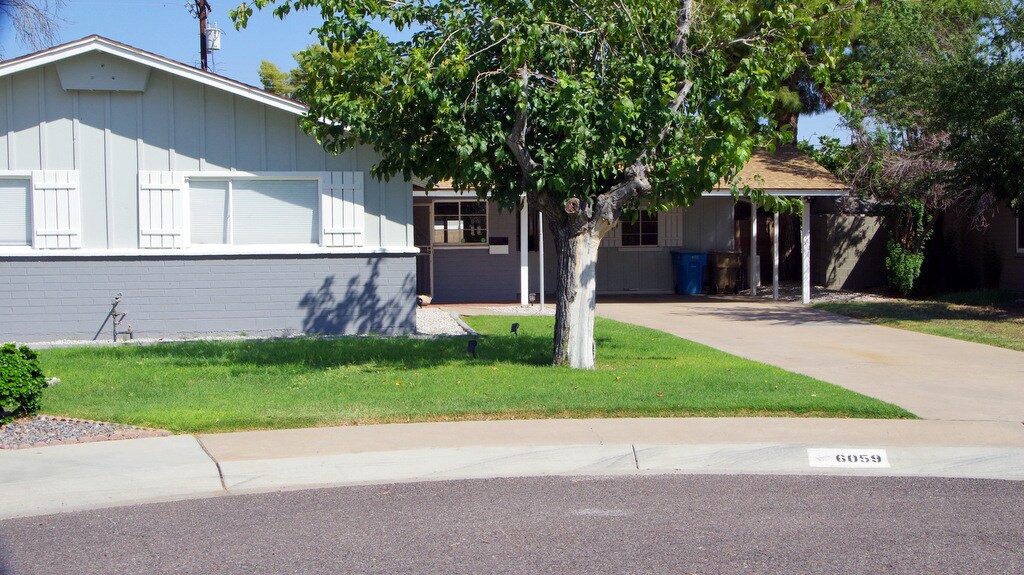 Building Photo - 6059 N 22nd Ave