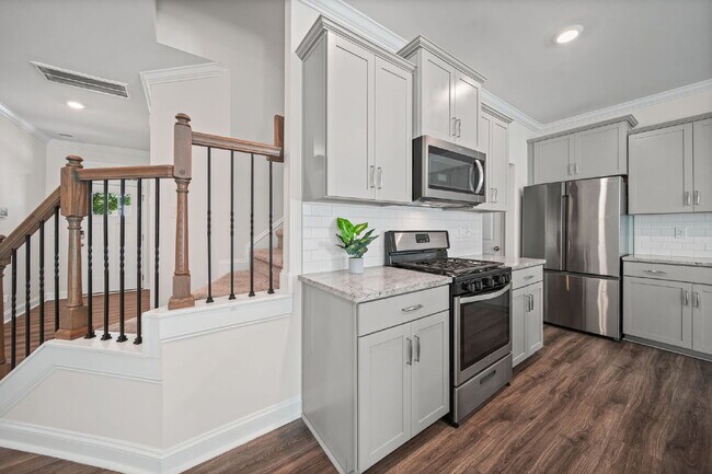 Building Photo - Modern Comfort, Flexible Living, Tailored ...